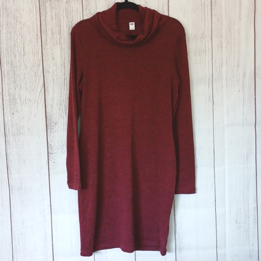Old Navy fitted cowl neck burgundy dress size large